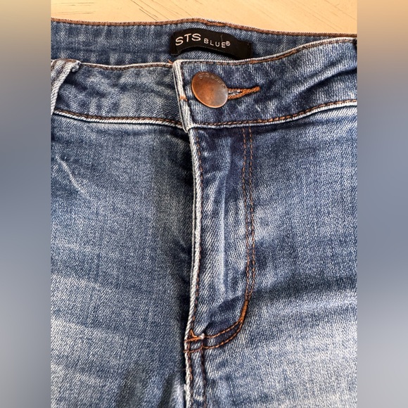 STS Blue Distressed Denim Cutoff Shorts – Size 27 - Picture 6 of 8